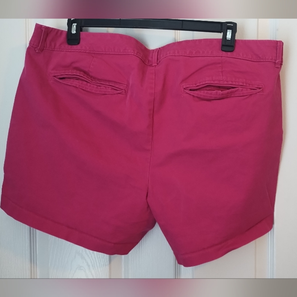 Old Navy Women's Pink Pixie Shorts - Picture 3 of 4